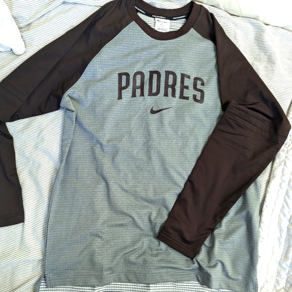 Nike Men's L San Diego Padres baseball jersey shirt